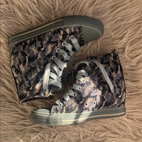 Women’s Camouflage High-Top Wedged Sneakers - *NEVER WORN* - Picture 1 of 9